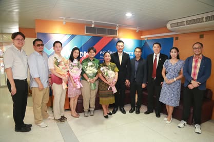 คณะมนุษยศาสตร์และสังคมศาสตร์ มอบดอกไม้แสดงความยินดีฯ 5 ส.ค. 68